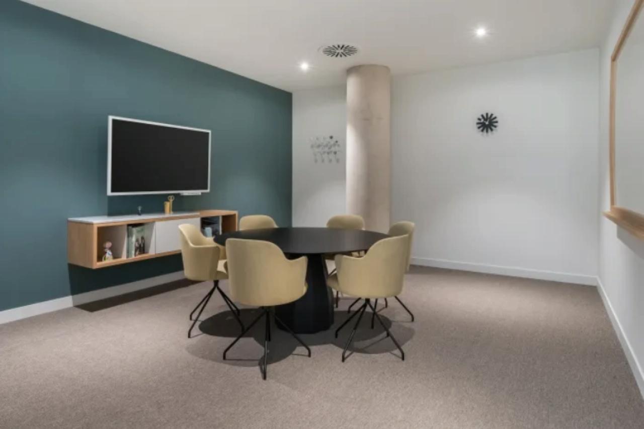 Bureau Noisy-le-Grand 1321m² Location bureau Noisy-le-Grand Seine-Saint-Denis OLBUR2421456 3
